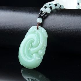 Dragon Guan Gong Gold Toad Brave Light Green Necklace (Color: Magnolia)