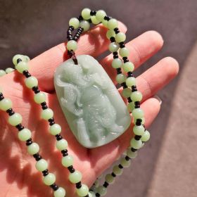 Dragon Guan Gong Gold Toad Brave Light Green Necklace (Color: Jade leaves)